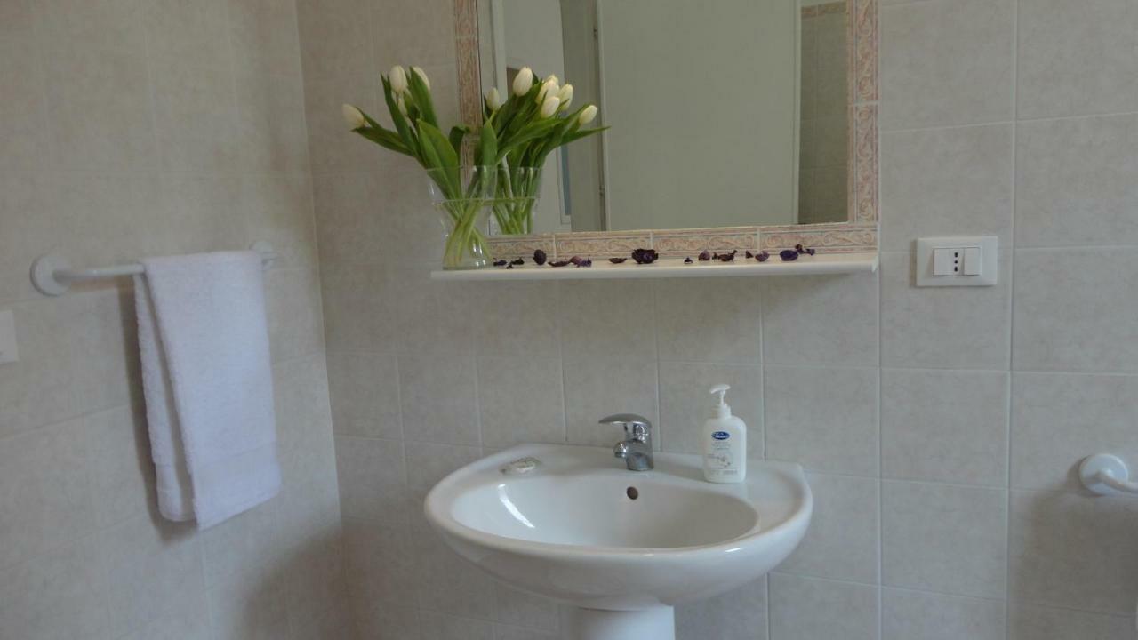 Casalba Appartement Balestrate Buitenkant foto